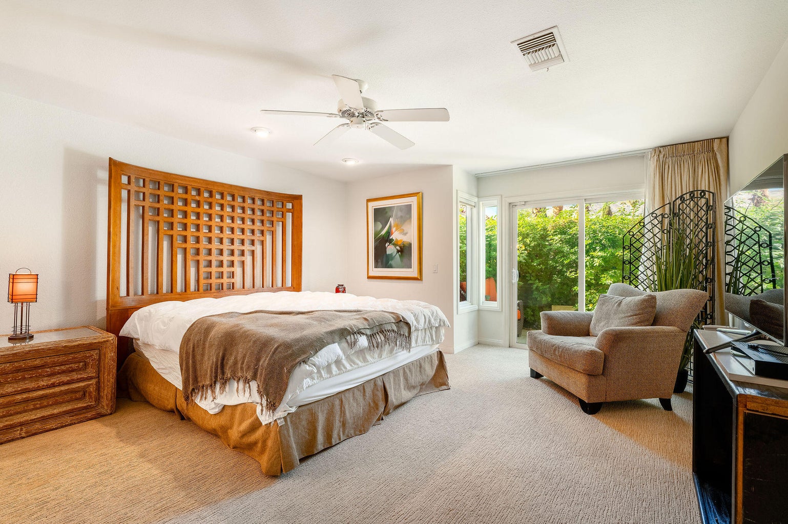 Palm Desert, California, 92260, United States, 2 Bedrooms Bedrooms, ,2 BathroomsBathrooms,Residential,For Sale,1981294