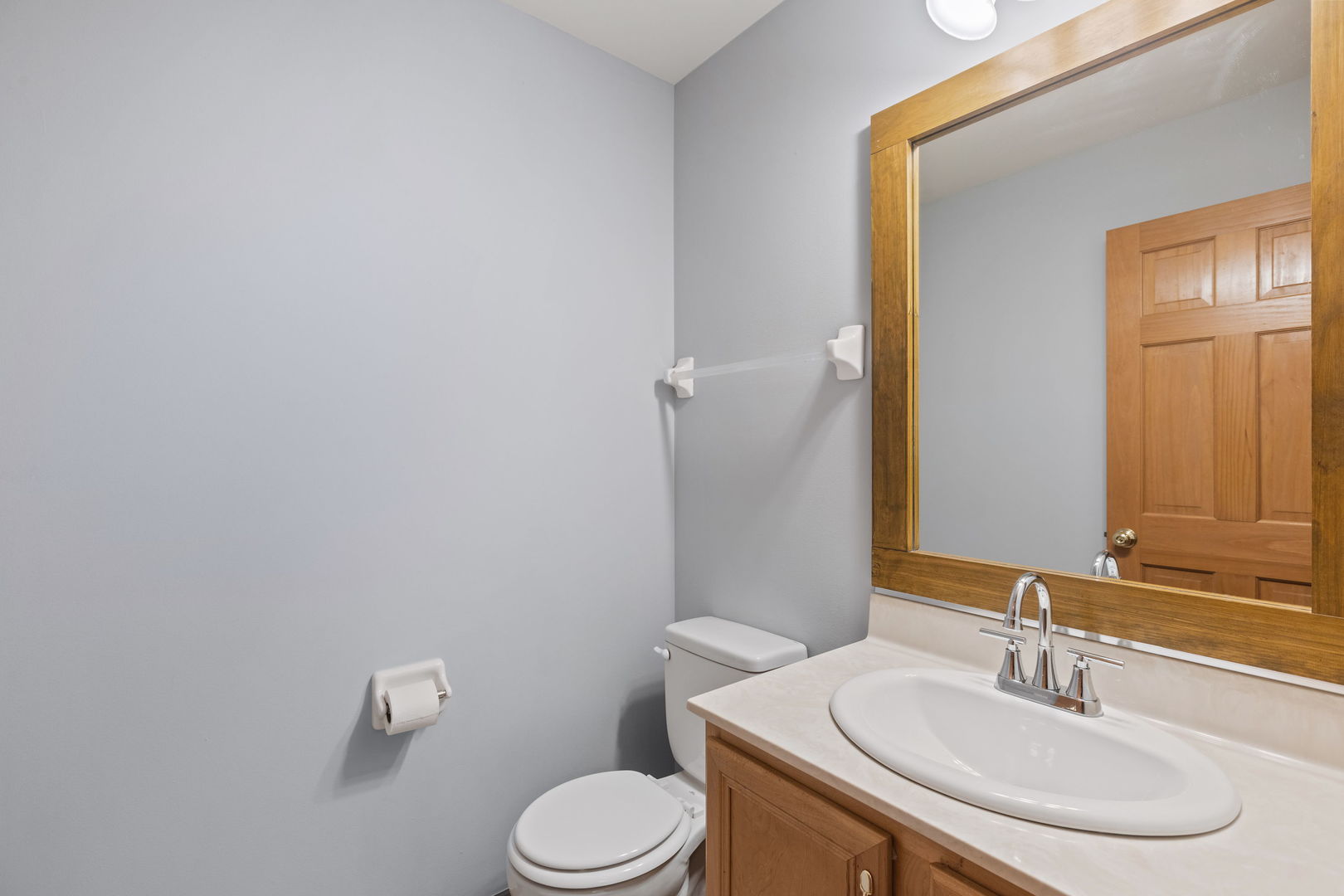 Sugar Grove, Illinois, 60554, United States, 5 Bedrooms Bedrooms, ,4 BathroomsBathrooms,Residential,For Sale,1949761