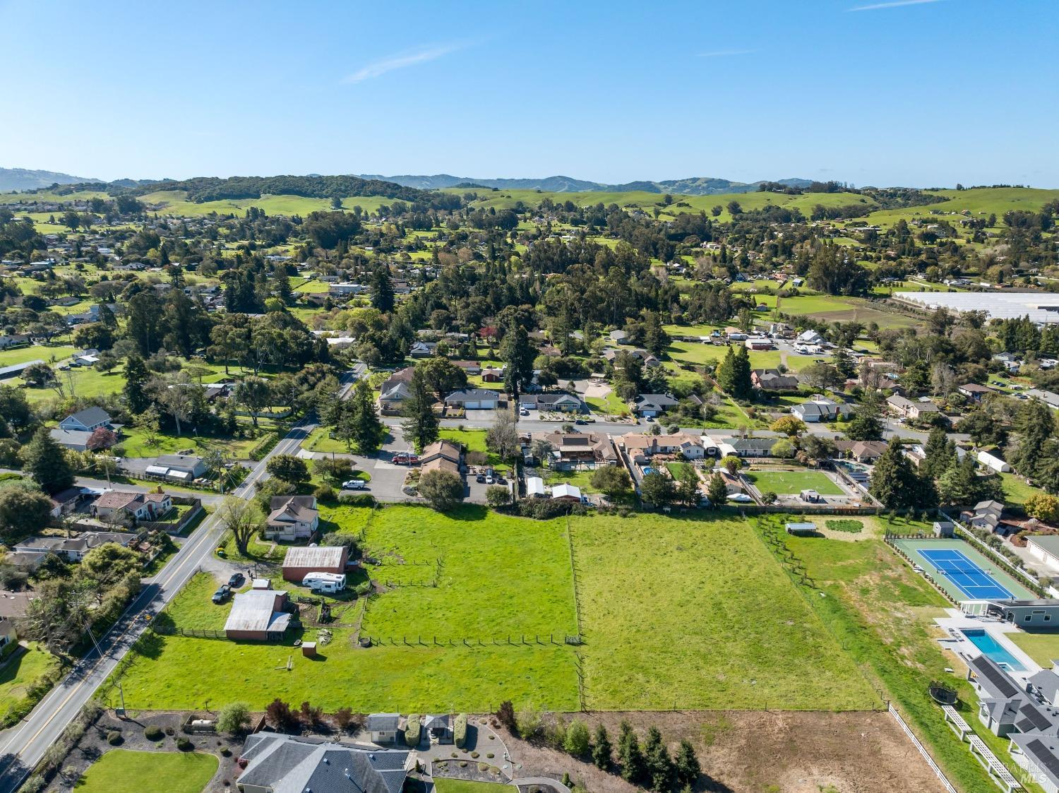 Petaluma, California, 94952, United States, 3 Bedrooms Bedrooms, ,1 BathroomBathrooms,Residential,For Sale,1758452