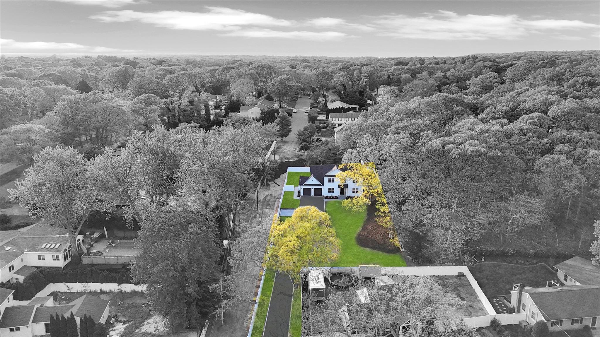 Smithtown, New York, 11787, United States, 4 Bedrooms Bedrooms, ,3 BathroomsBathrooms,Residential,For Sale,1796474