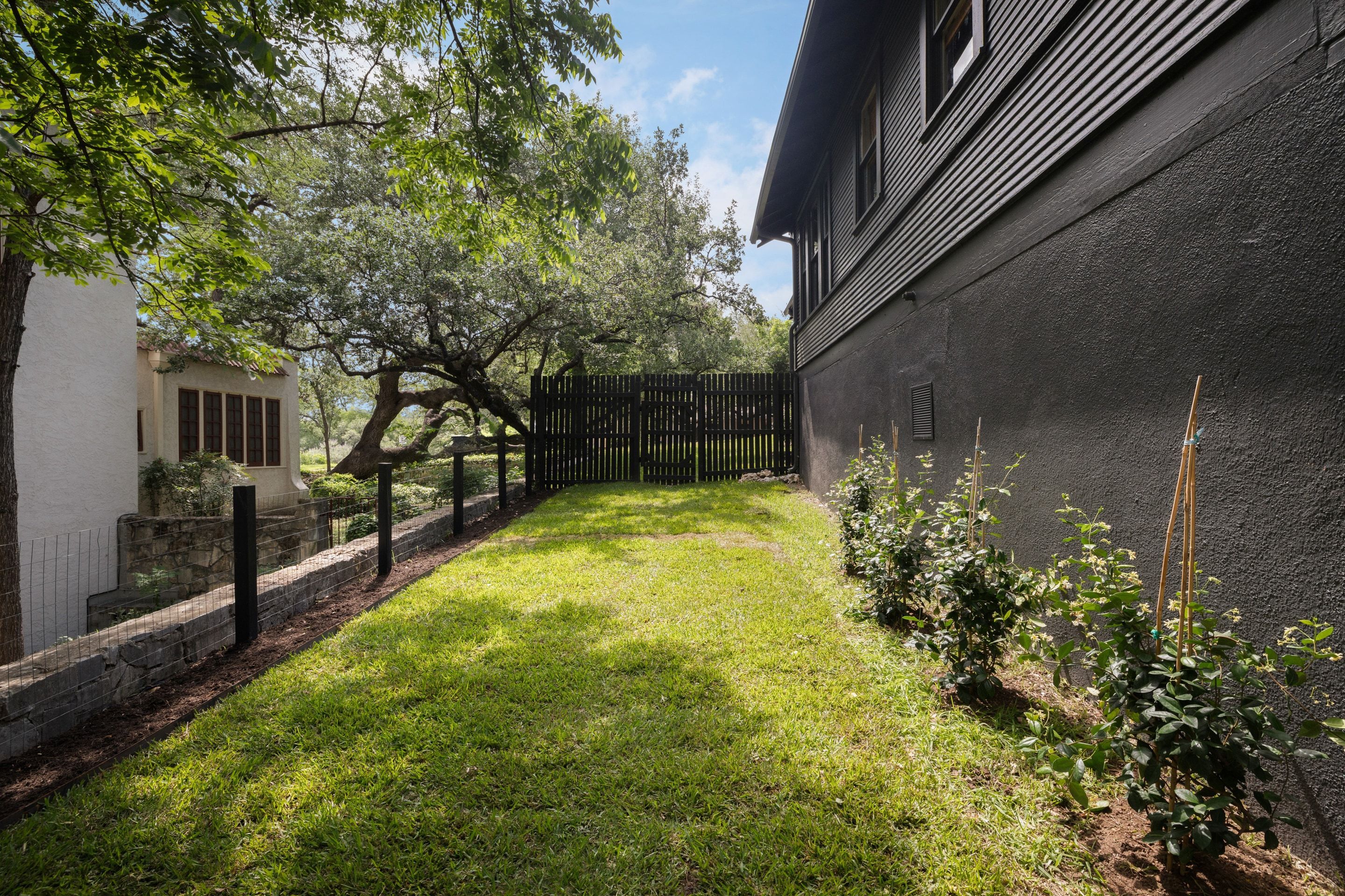  Reimagined Travis Heights Bungalow with Downtown Views - 物件實景
