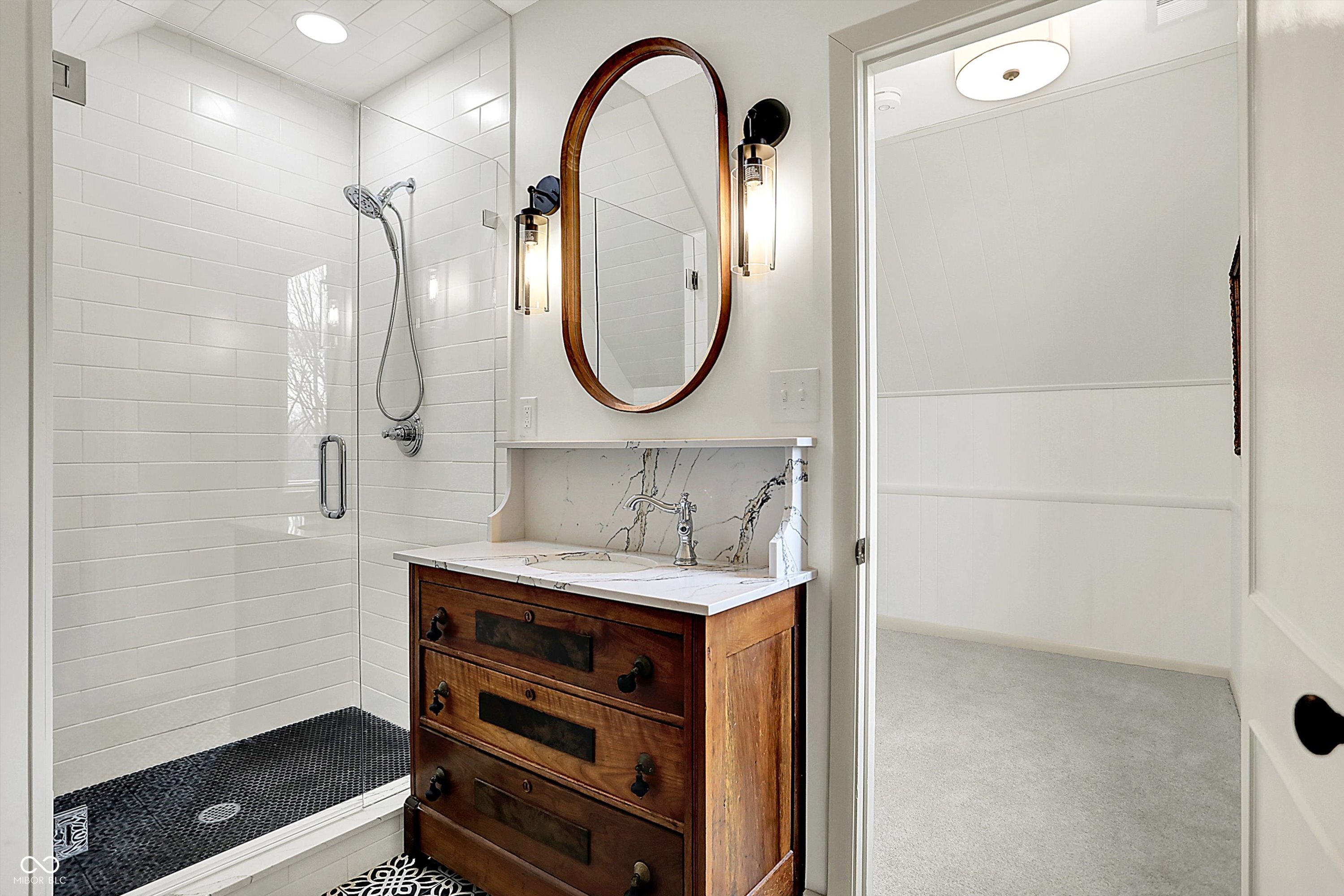 Zionsville, Indiana, 46077, United States, 6 Bedrooms Bedrooms, ,5 BathroomsBathrooms,Residential,For Sale,1766100