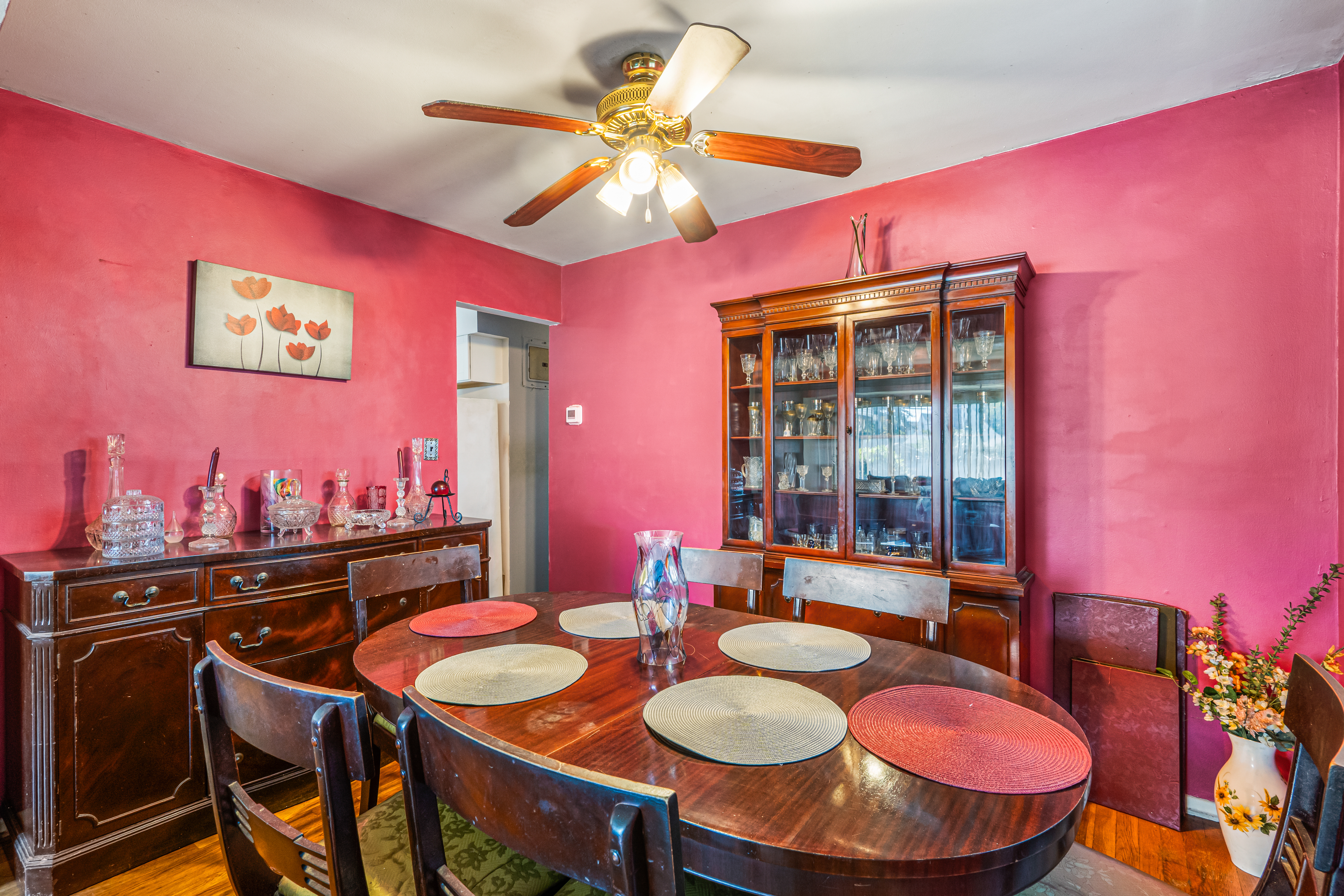  221-51 Braddock Avenue, Queens Village, NY, 11427 - 物件實景