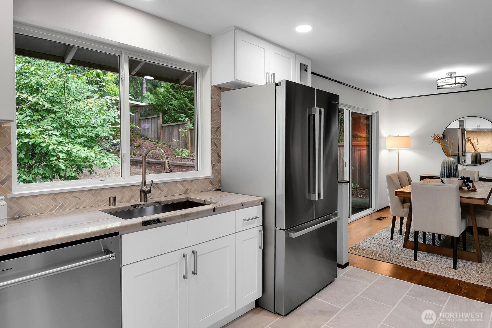 Lake Forest Park, Washington, 98155, United States, 4 Bedrooms Bedrooms, ,1 BathroomBathrooms,Residential,For Sale,1896629