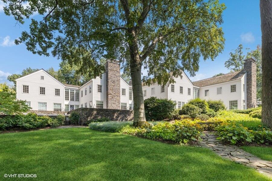 Lakeside, Michigan, 49116, United States, 3 Bedrooms Bedrooms, ,8 BathroomsBathrooms,Residential,For Sale,1785072