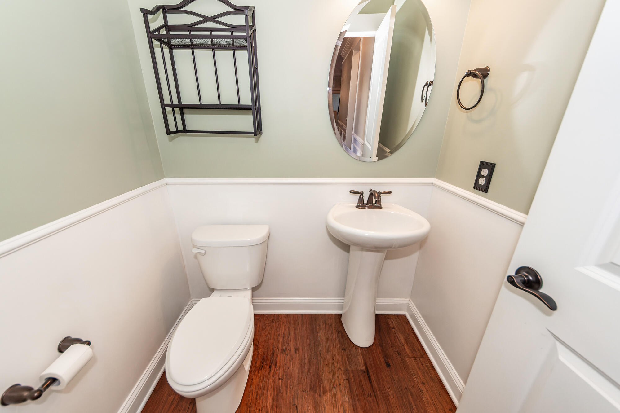 Summerville, South Carolina, 29483, United States, 4 Bedrooms Bedrooms, ,4 BathroomsBathrooms,Residential,For Sale,2005994