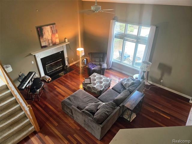 Howell Twp, Michigan, 48843, United States, 4 Bedrooms Bedrooms, ,4 BathroomsBathrooms,Residential,For Sale,2048626