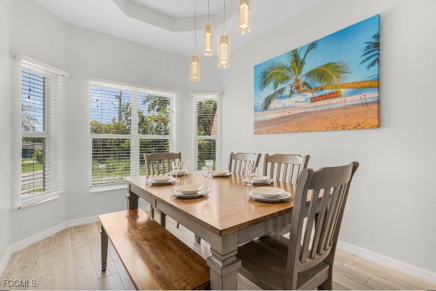 Fort Myers, Florida, 33905, United States, 3 Bedrooms Bedrooms, ,4 BathroomsBathrooms,Residential,For Sale,1997998