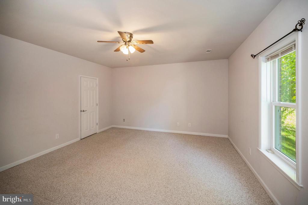 Locust Grove, Virginia, 22508, United States, 4 Bedrooms Bedrooms, ,4 BathroomsBathrooms,Residential,For Sale,1810650