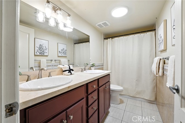 Los Angeles, California, 90042, United States, 3 Bedrooms Bedrooms, ,3 BathroomsBathrooms,Residential,For Sale,1928215
