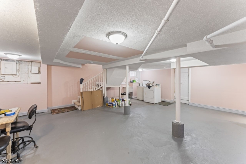 Elizabeth City, New Jersey, 07208-1601, United States, 5 Bedrooms Bedrooms, ,3 BathroomsBathrooms,Residential,For Sale,1921701