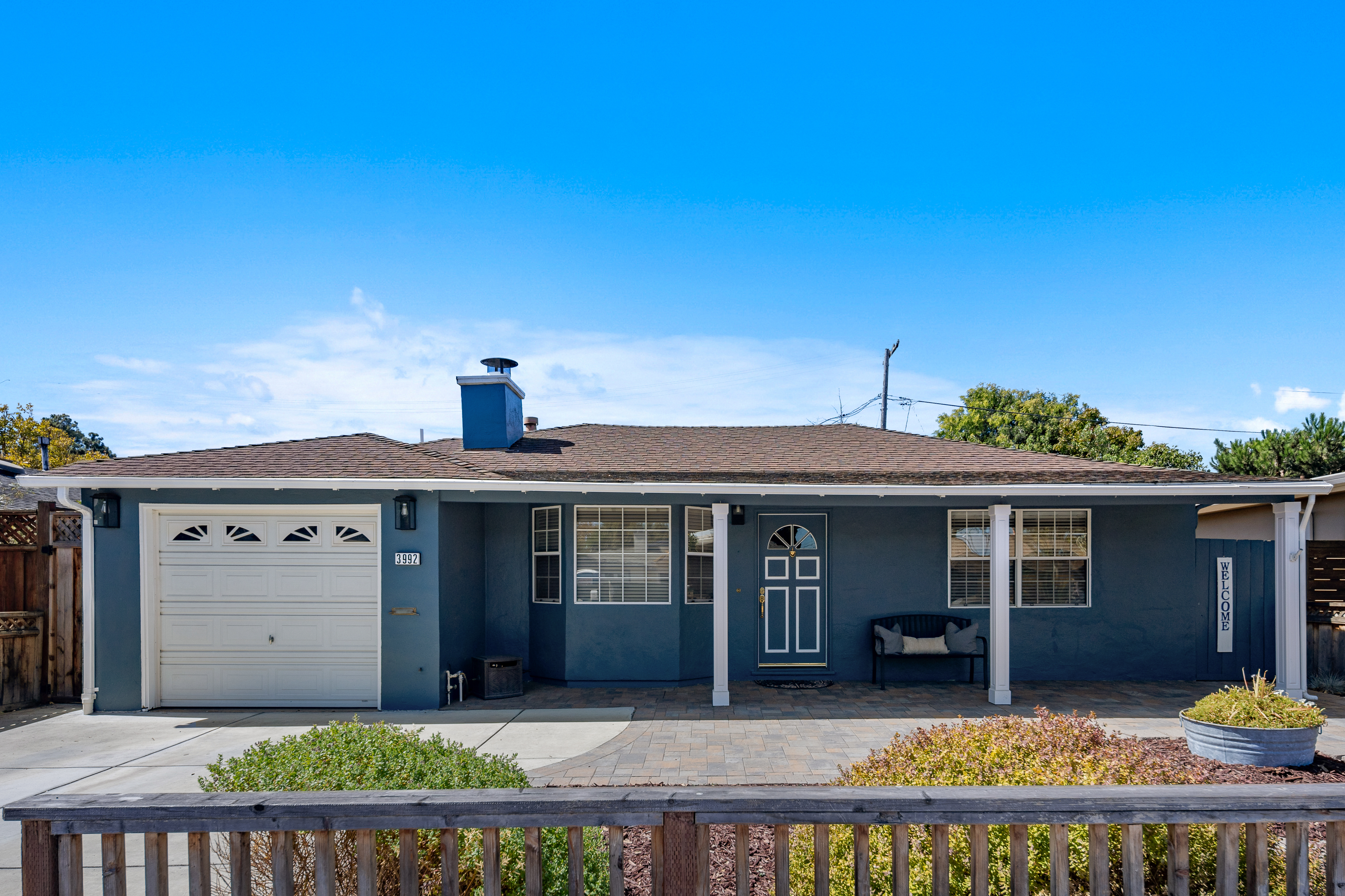  Single-Level Home in Desirable San Mateo Village - 物件實景