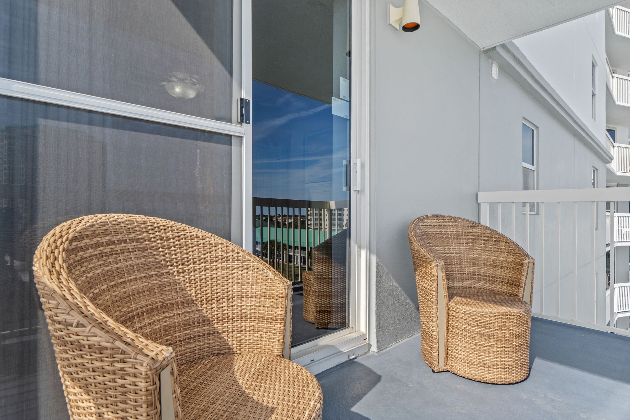 Destin, Florida, 32541, United States, 2 Bedrooms Bedrooms, ,2 BathroomsBathrooms,Residential,For Sale,1995378