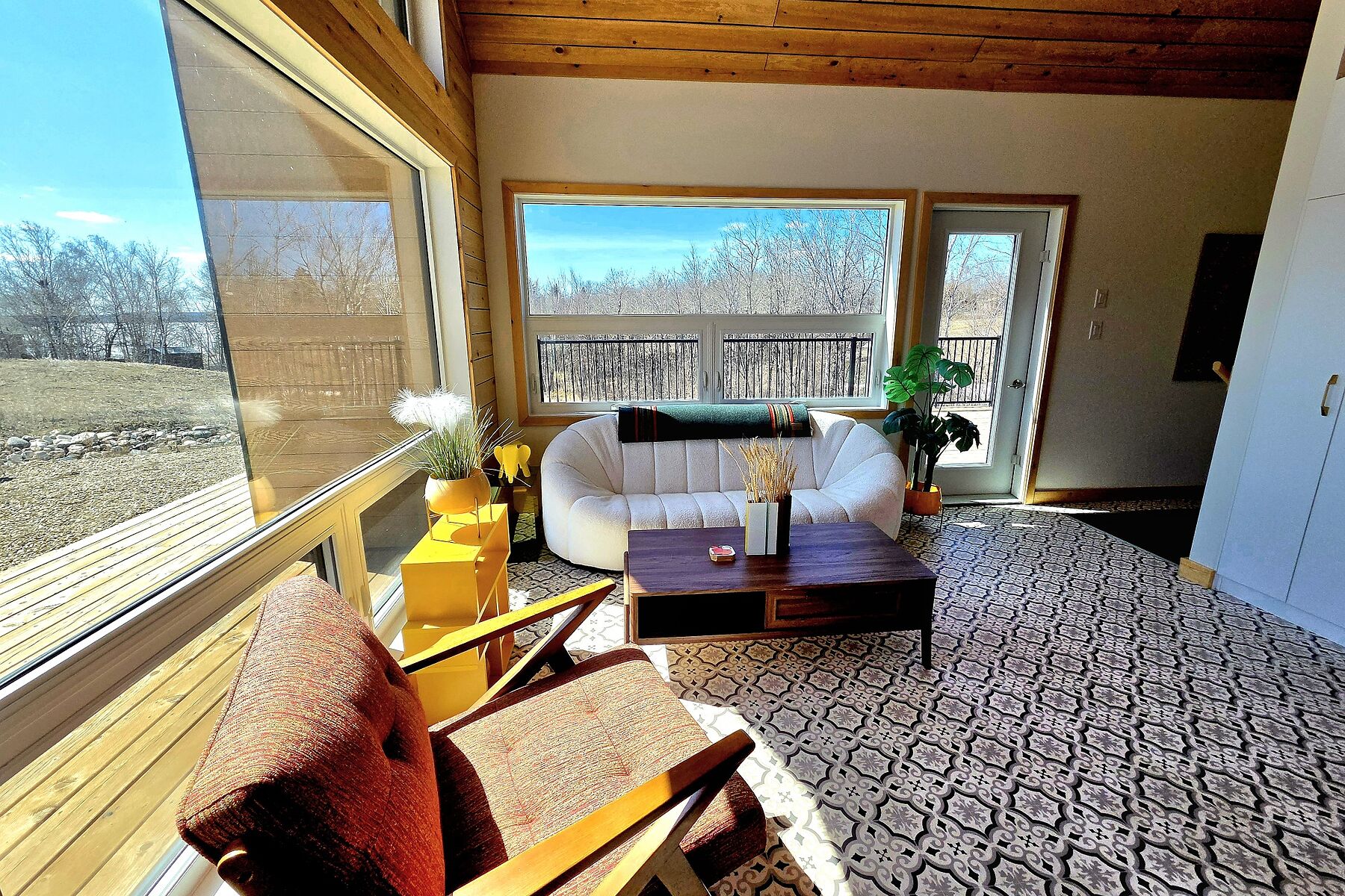  Out of Area, - 物件實景