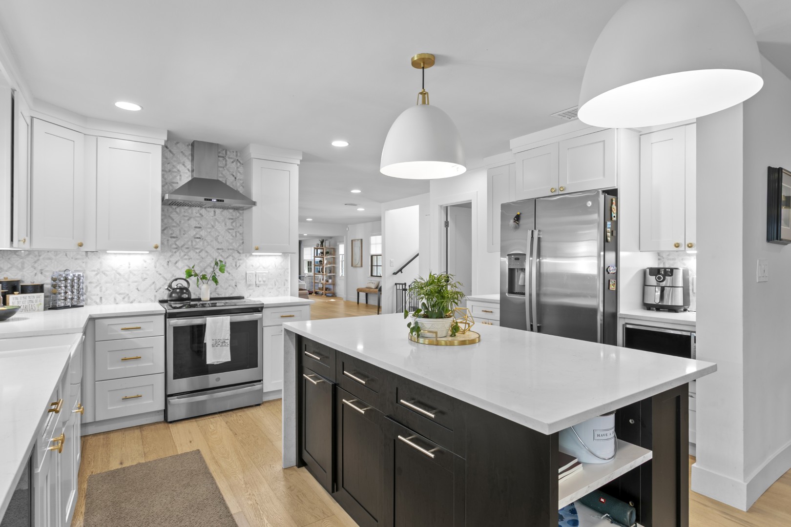 Tampa, Florida, 33629, United States, 4 Bedrooms Bedrooms, ,5 BathroomsBathrooms,Residential,For Sale,2010401