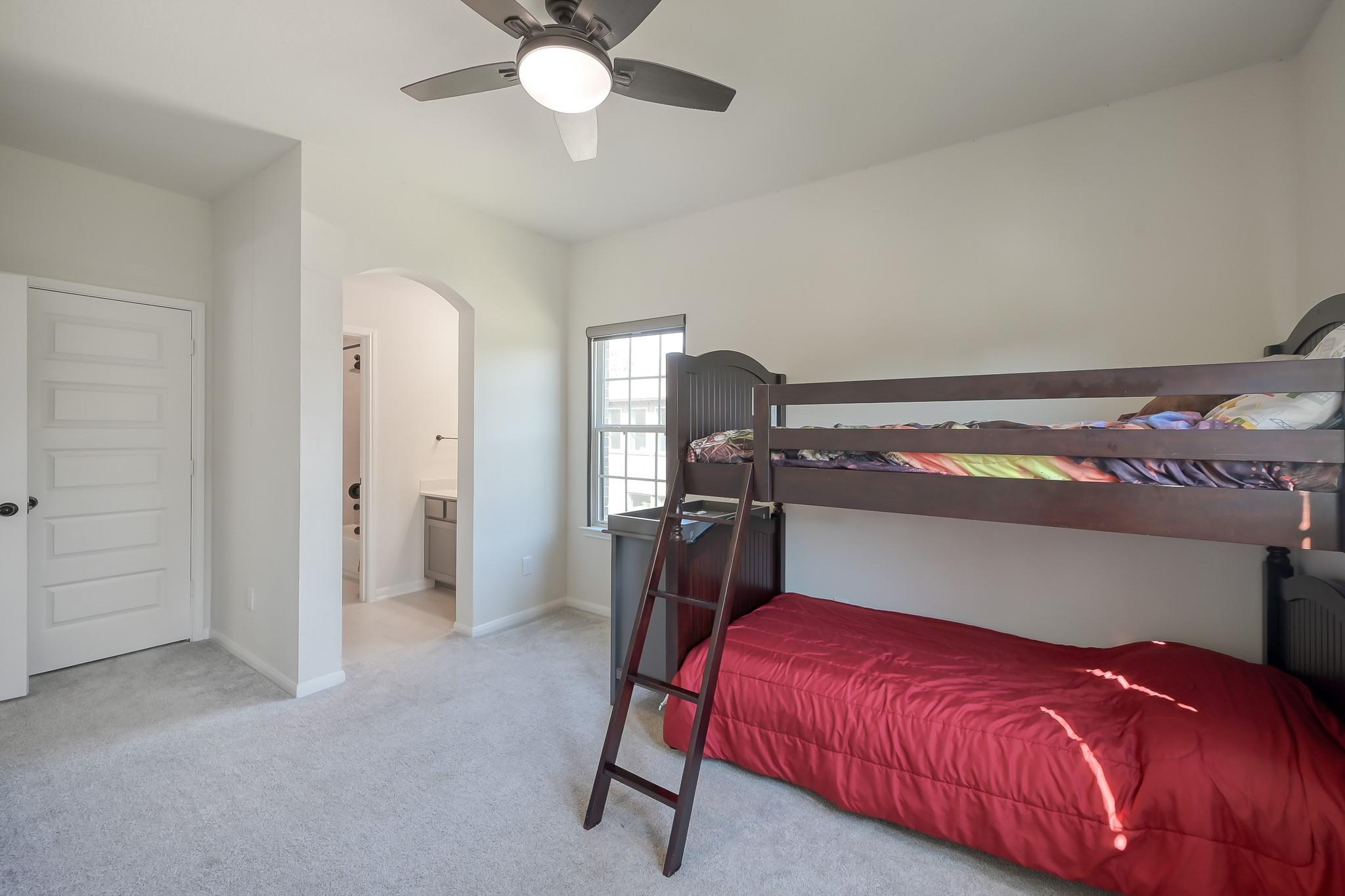 Conroe, Texas, 77318, United States, 5 Bedrooms Bedrooms, ,5 BathroomsBathrooms,Residential,For Sale,1977053