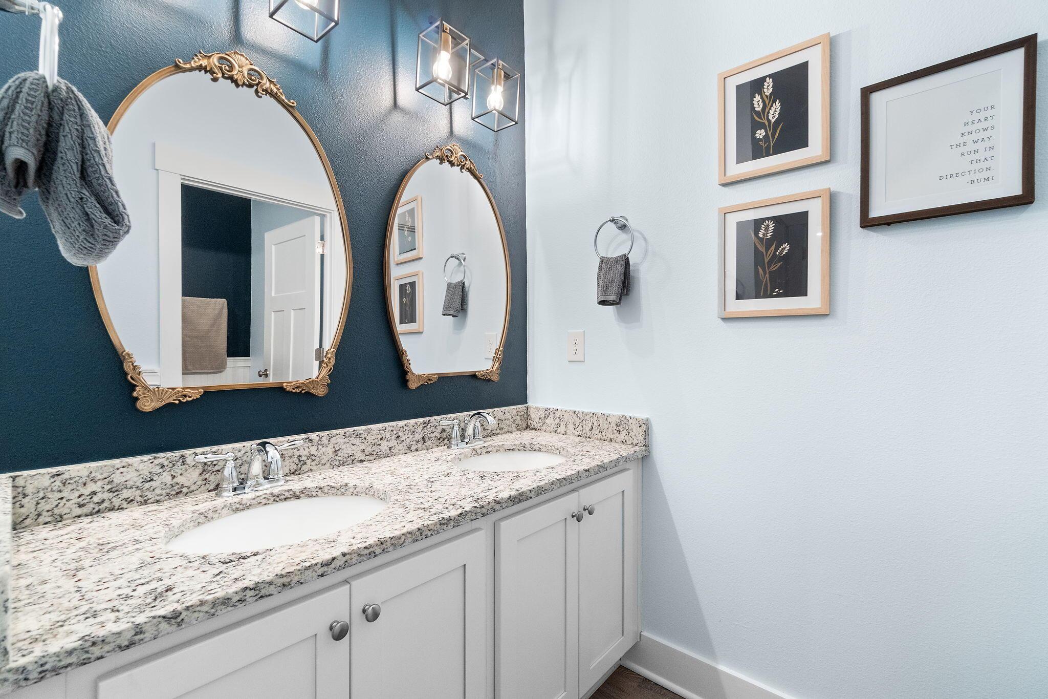 Gulf Breeze, Florida, 32563, United States, 5 Bedrooms Bedrooms, ,3 BathroomsBathrooms,Residential,For Sale,1934954