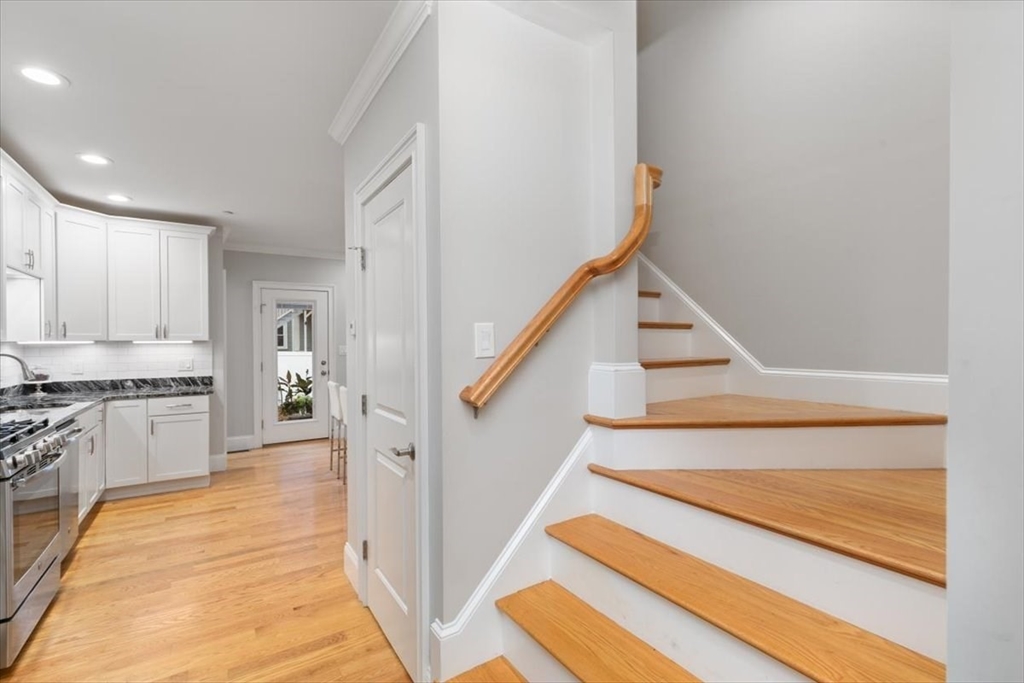 Danvers, Massachusetts, 01923, United States, 2 Bedrooms Bedrooms, ,3 BathroomsBathrooms,Residential,For Sale,1994668