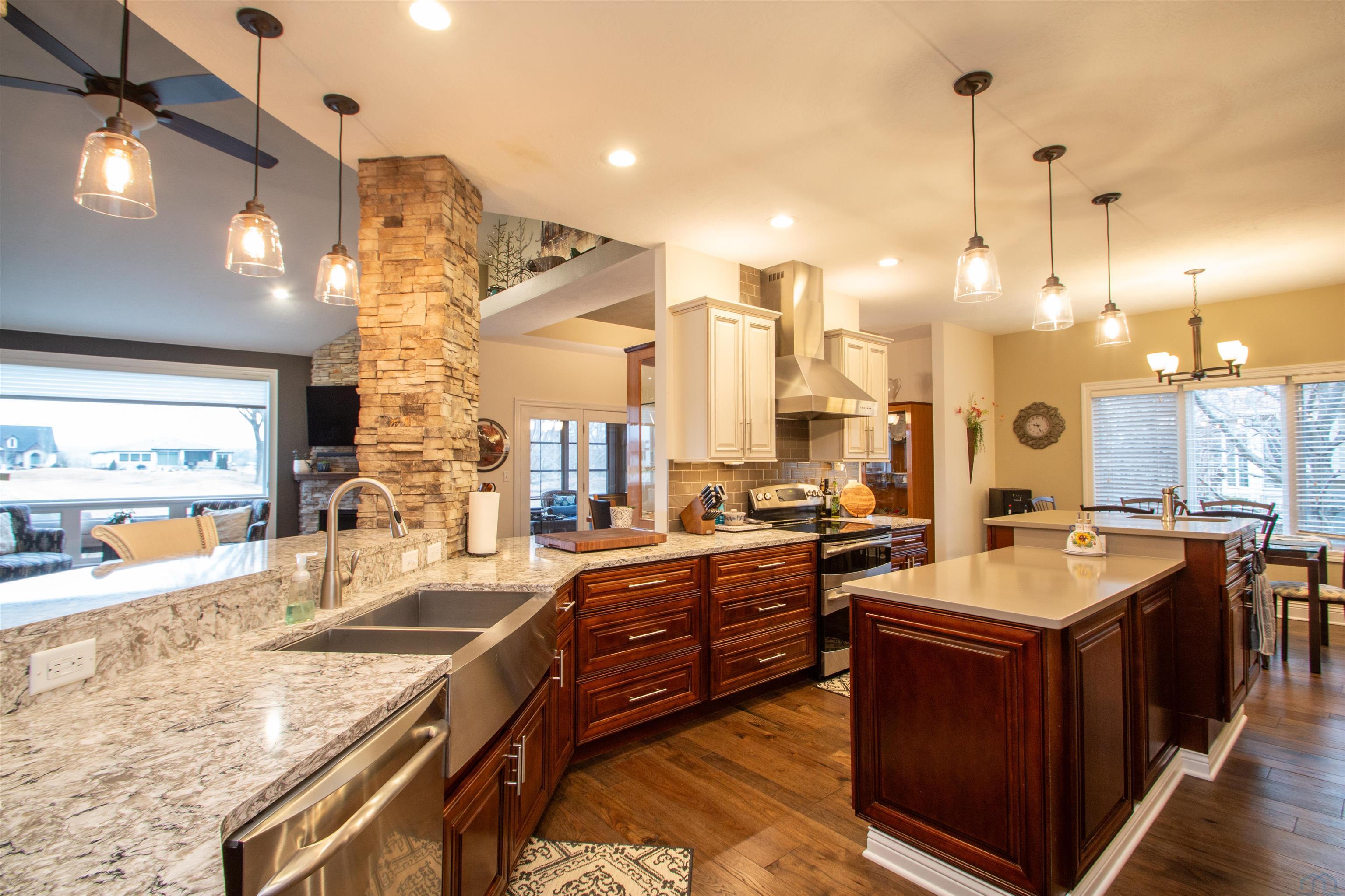 Dakota Dunes, South Dakota, 57049, United States, 3 Bedrooms Bedrooms, ,3 BathroomsBathrooms,Residential,For Sale,2015329