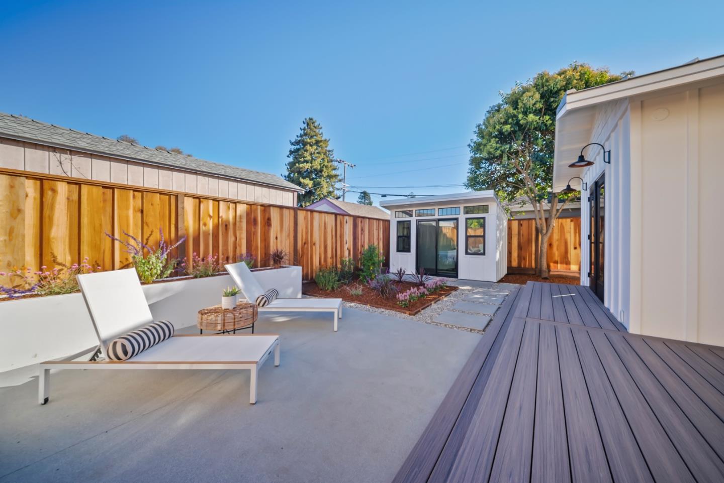 Capitola, California, 95010, United States, 2 Bedrooms Bedrooms, ,1 BathroomBathrooms,Residential,For Sale,1986205