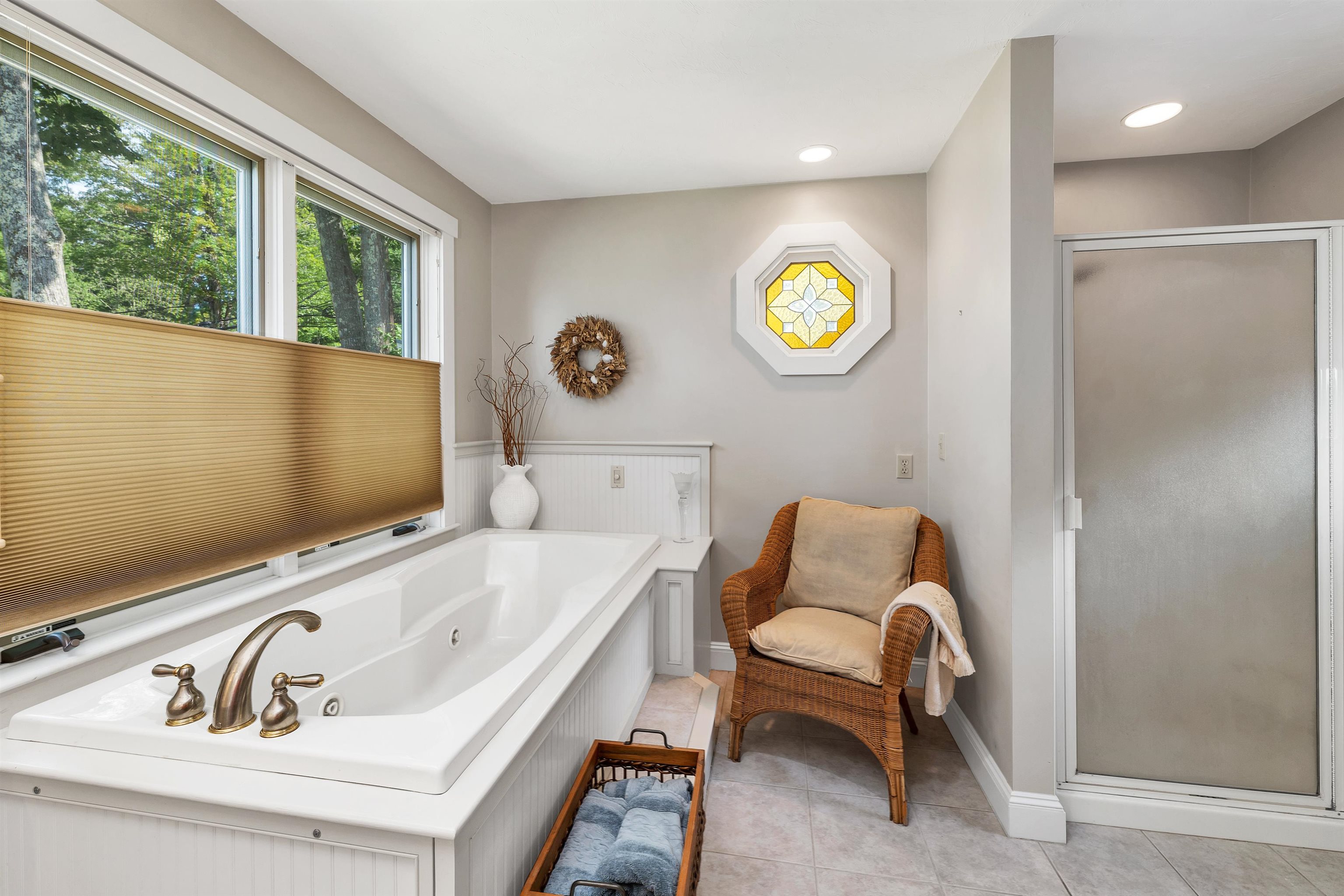 Gilford, New Hampshire, 03249, United States, 3 Bedrooms Bedrooms, ,3 BathroomsBathrooms,Residential,For Sale,1875899
