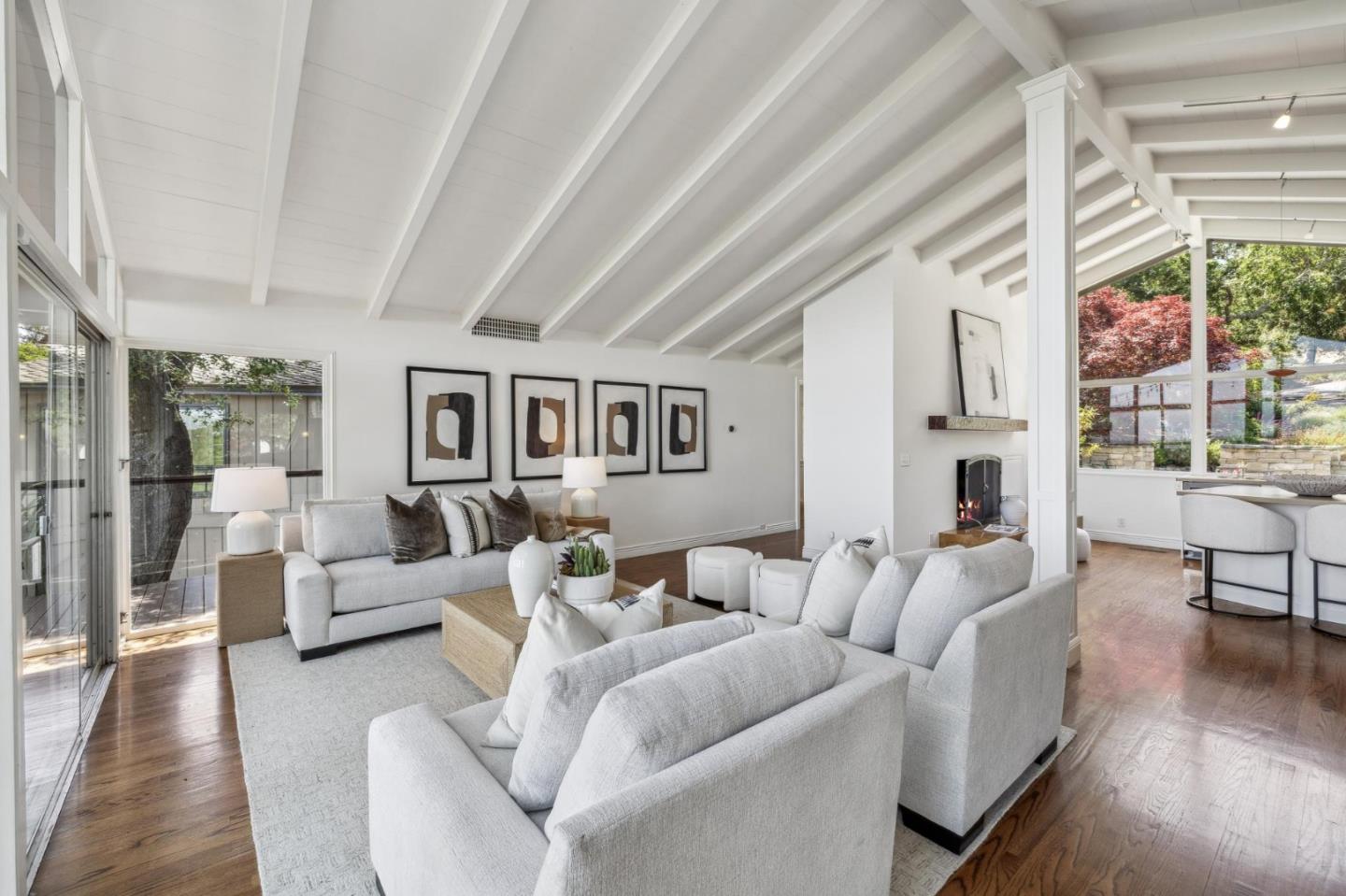 Portola Valley, California, 94028, United States, 6 Bedrooms Bedrooms, ,6 BathroomsBathrooms,Residential,For Sale,1917996