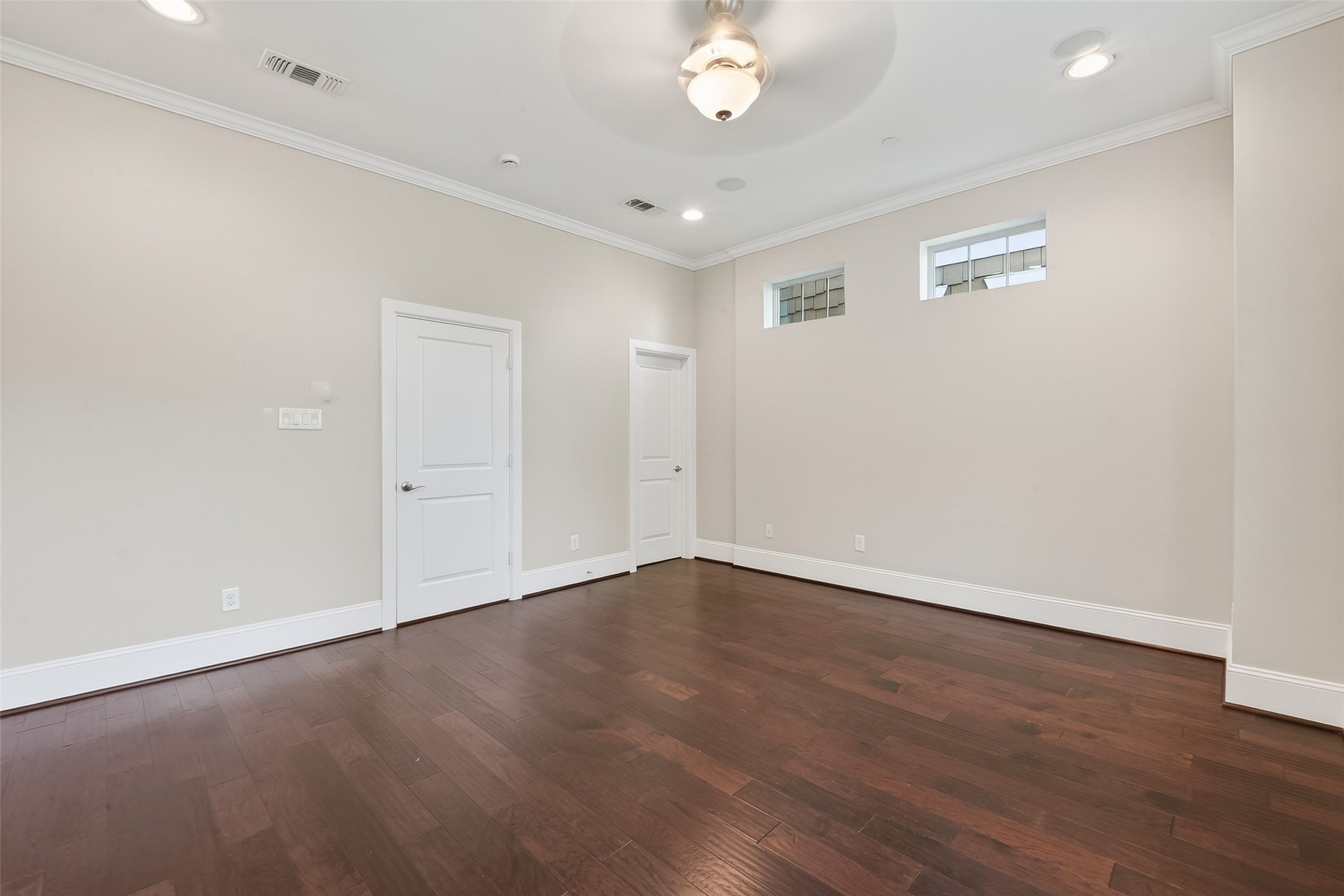  816 Yale Street C - 物件實景