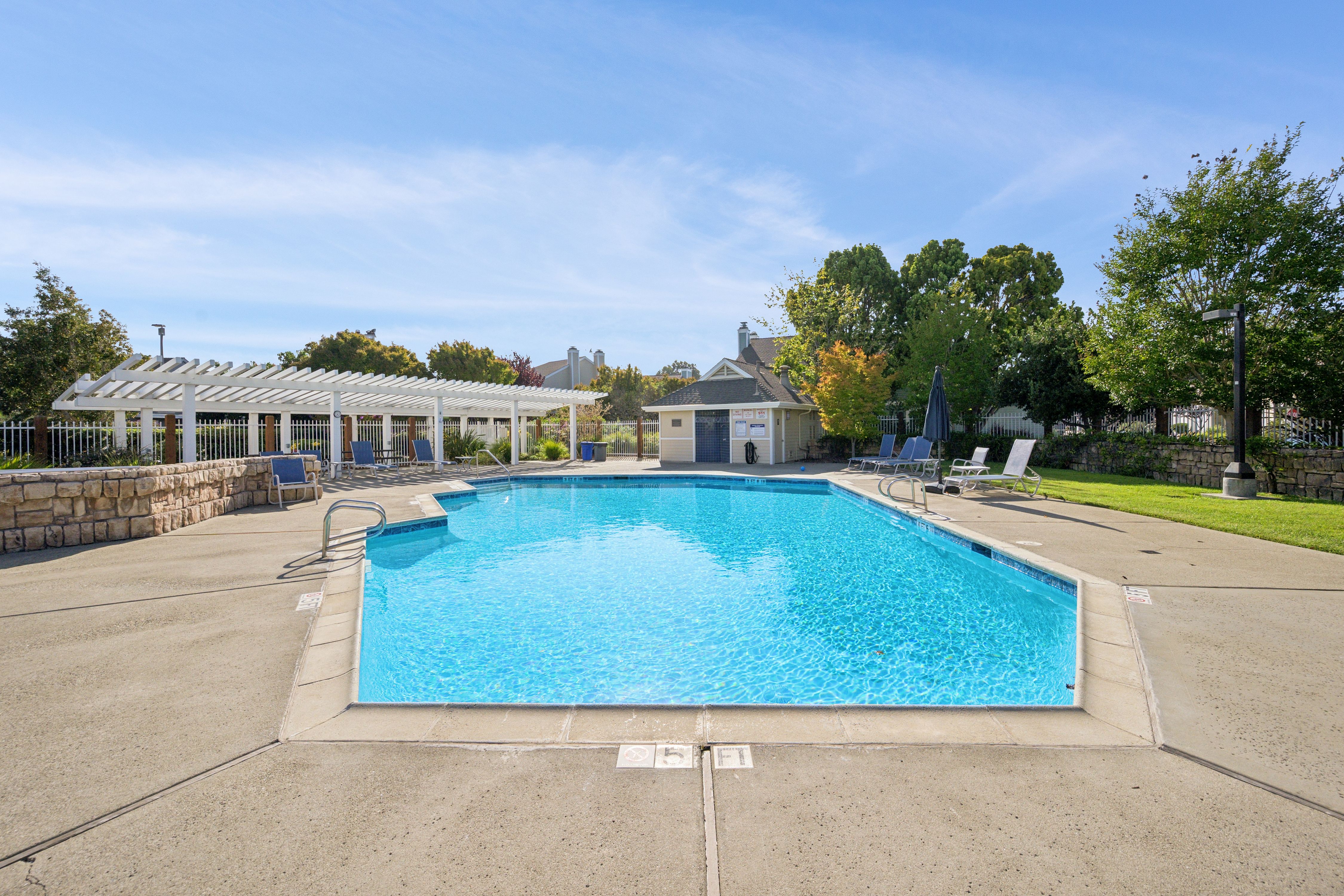  Contemporary Comfort Meets Coastal Living in Alameda’s Desirable Harbor Bay - 物件實景
