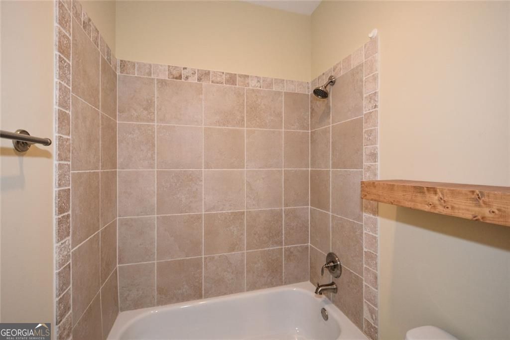 Dallas, Georgia, 30132, United States, 4 Bedrooms Bedrooms, ,5 BathroomsBathrooms,Residential,For Sale,1914851