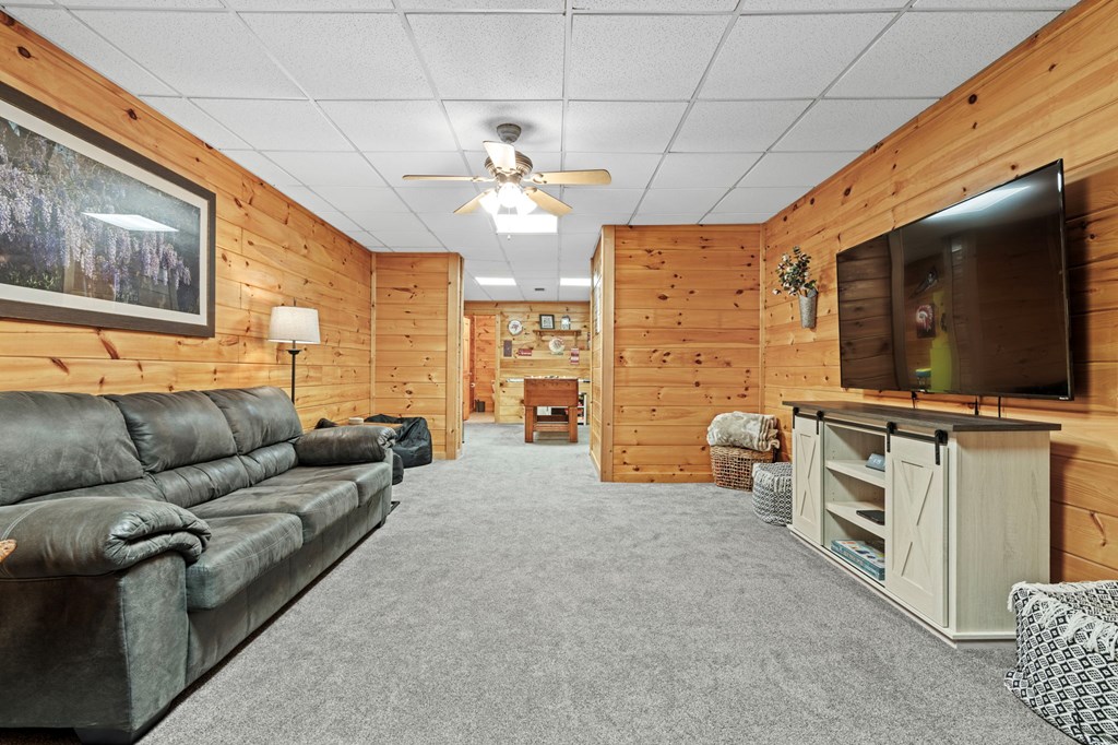 Blue Ridge, Georgia, 30513, United States, 3 Bedrooms Bedrooms, ,3 BathroomsBathrooms,Residential,For Sale,1980618