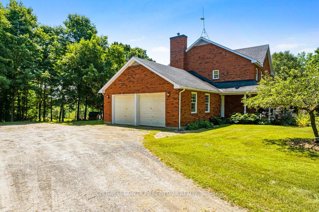 MISSISSIPPI MILLS, Ontario, K7C 0C5, CA, 4 Bedrooms Bedrooms, ,Residential,For Sale,1901880
