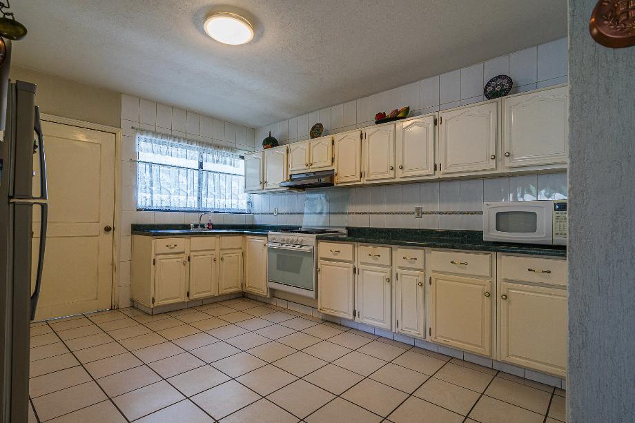 Nogal, Querétaro, Querétaro, 76140, Mexico, 3 Bedrooms Bedrooms, ,2 BathroomsBathrooms,Residential,For Sale,Nogal,1610083