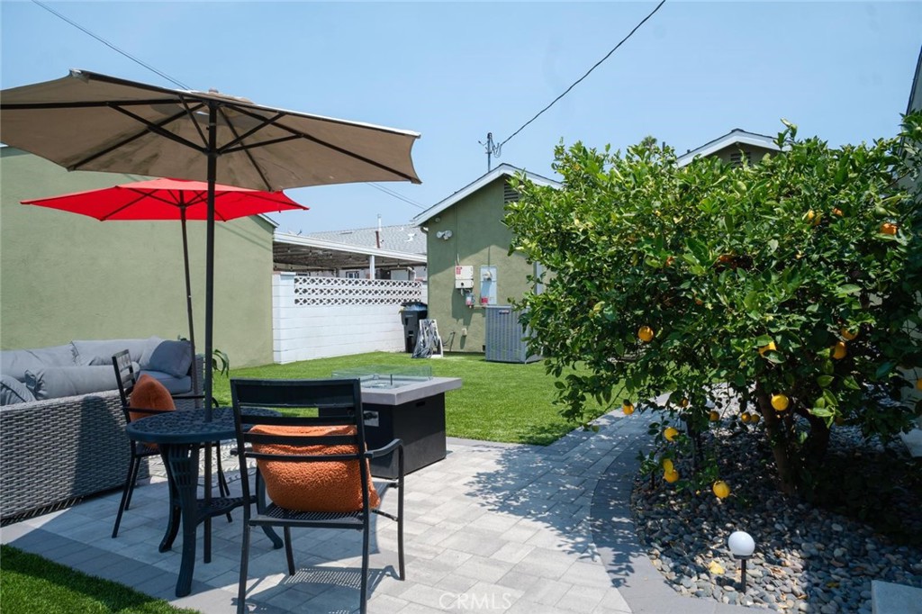 Los Angeles, California, 90008, United States, 3 Bedrooms Bedrooms, ,3 BathroomsBathrooms,Residential,For Sale,2011148