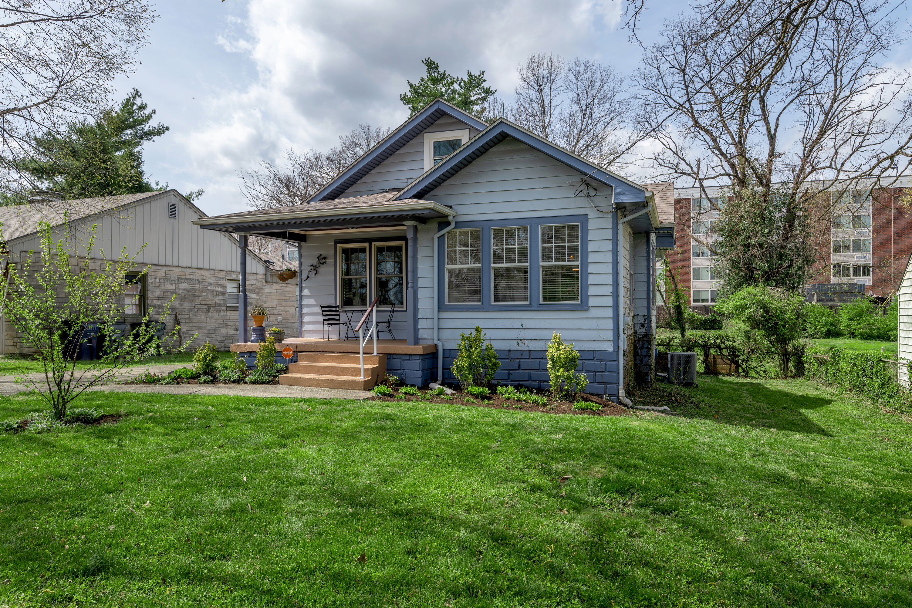  127 Delmont Drive - 物件實景