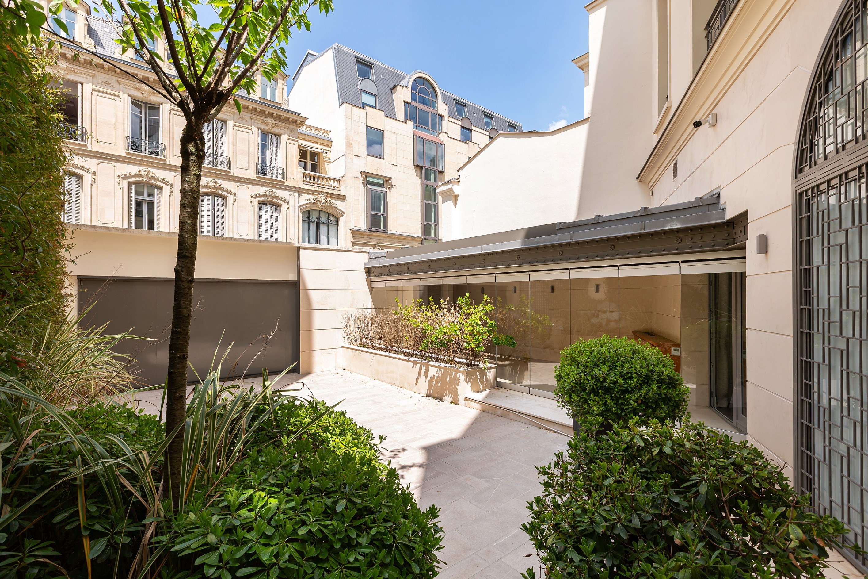  Magnificent, fully renovated Private Mansion. - 物件實景