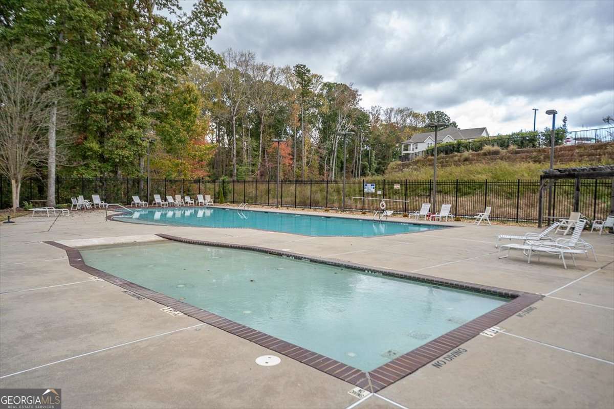 Athens, Georgia, 30607, United States, 3 Bedrooms Bedrooms, ,2 BathroomsBathrooms,Residential,For Sale,1986210