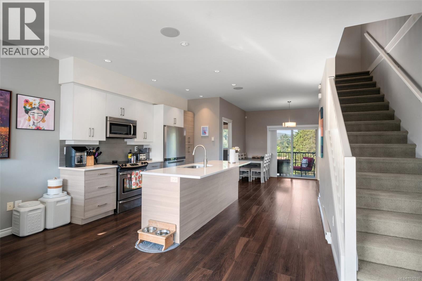 LANGFORD, British Columbia, V9B 3P3, CA, 4 Bedrooms Bedrooms, ,4 BathroomsBathrooms,Residential,For Sale,1946916