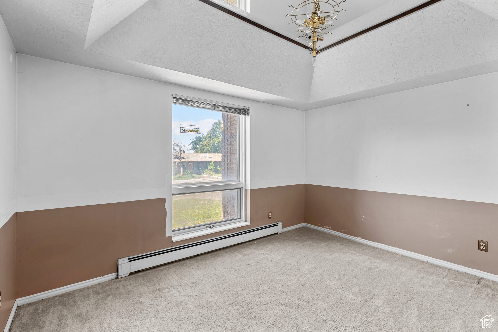 North Salt Lake, Utah, 84054, United States, 3 Bedrooms Bedrooms, ,3 BathroomsBathrooms,Residential,For Sale,1940946
