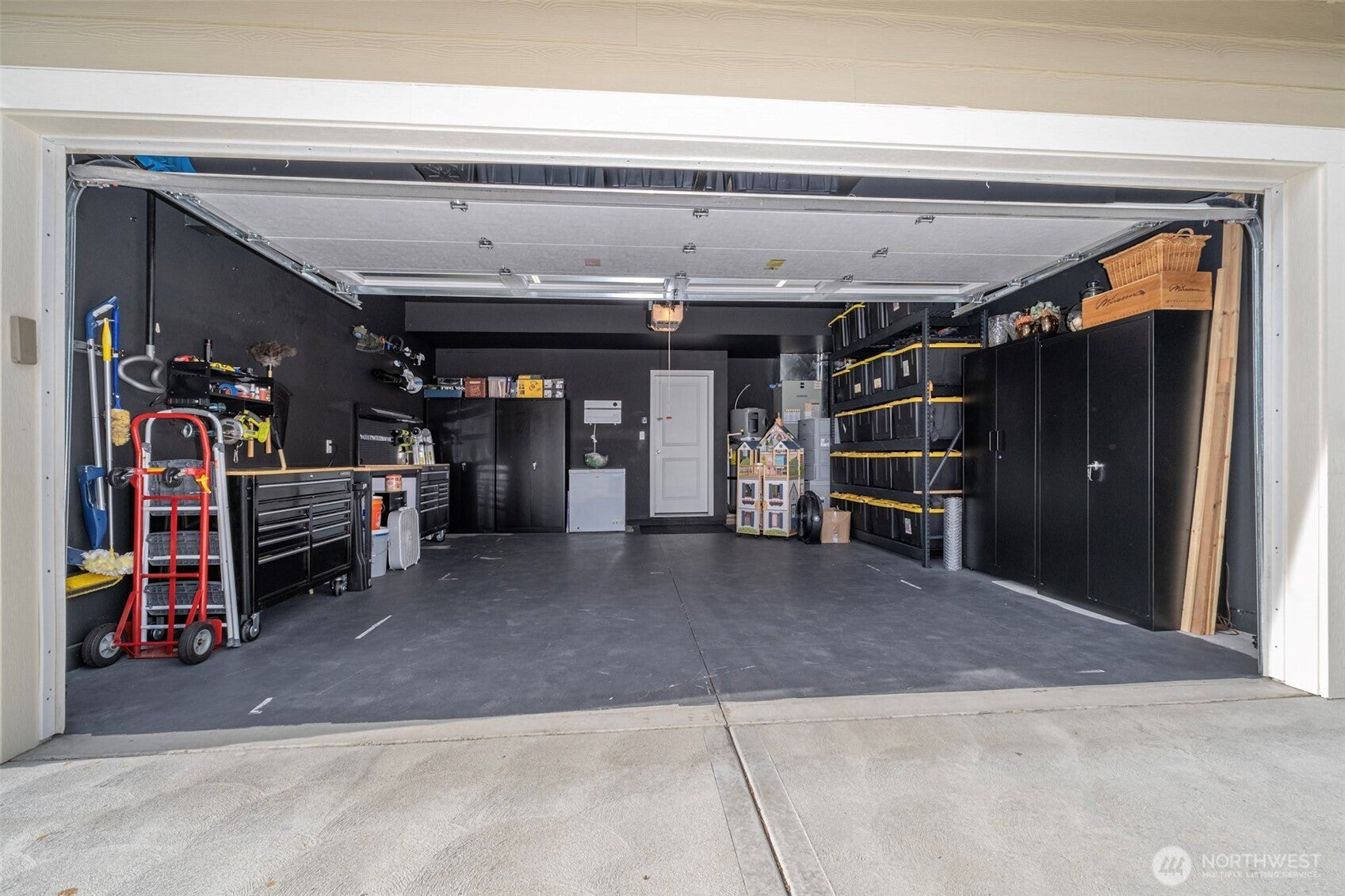 Wenatchee, Washington, 98801, United States, 3 Bedrooms Bedrooms, ,3 BathroomsBathrooms,Residential,For Sale,1911127