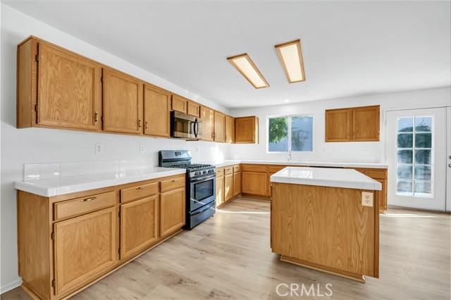 Hemet, California, 92545, United States, 3 Bedrooms Bedrooms, ,3 BathroomsBathrooms,Residential,For Sale,1965668