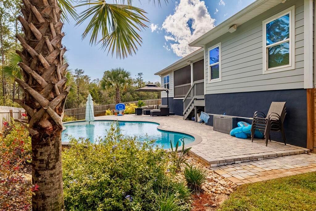 Freeport, Florida, 32439, United States, 5 Bedrooms Bedrooms, ,3 BathroomsBathrooms,Residential,For Sale,1976395