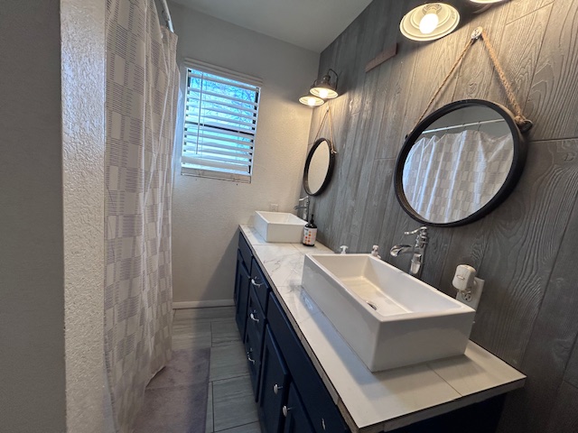 Carlsbad, New Mexico, 88220, United States, 4 Bedrooms Bedrooms, ,4 BathroomsBathrooms,Residential,For Sale,2006248