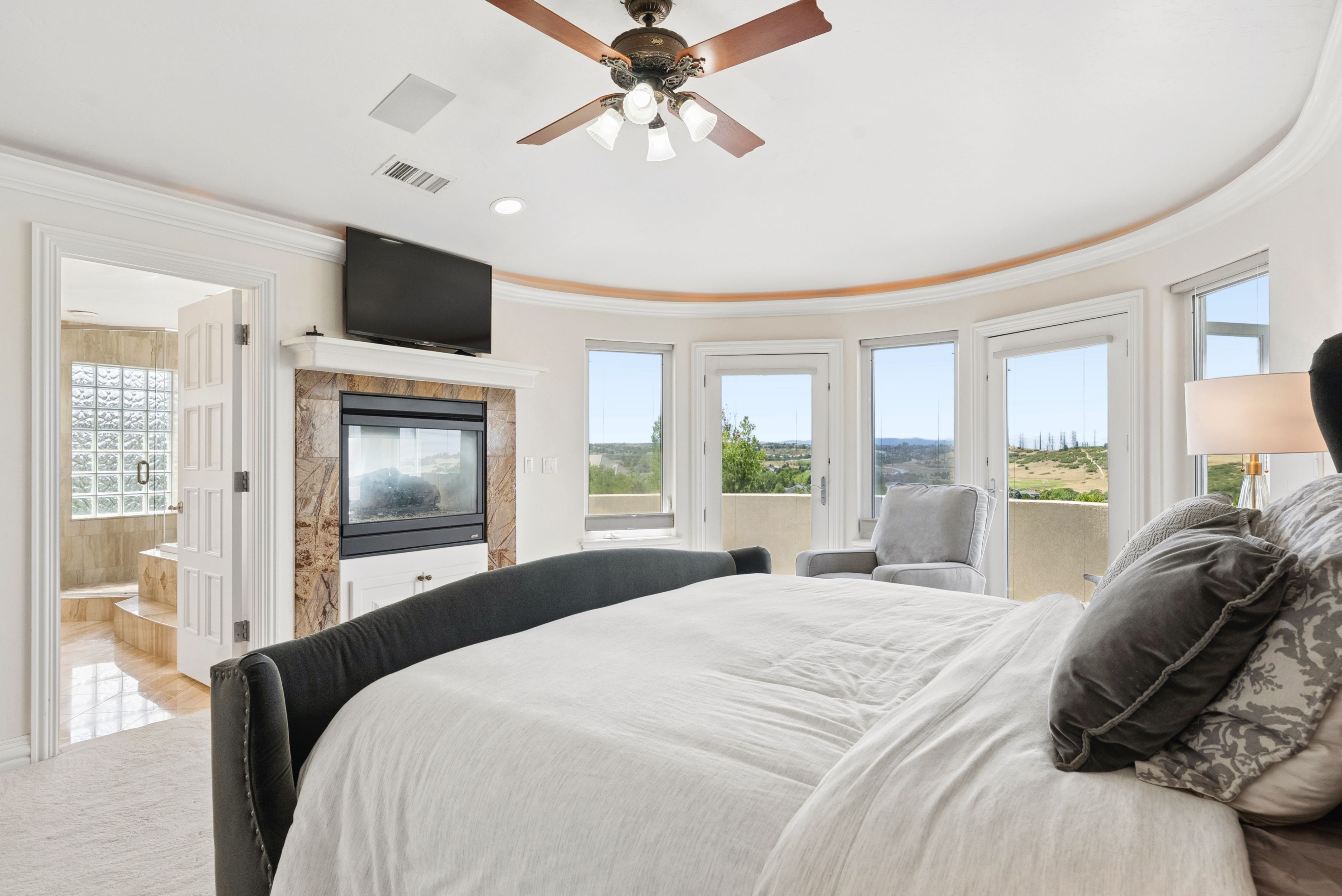  Hidden Pointe Estates Gem: Panoramic Mountain Views & Private Luxury Retreat - 物件實景