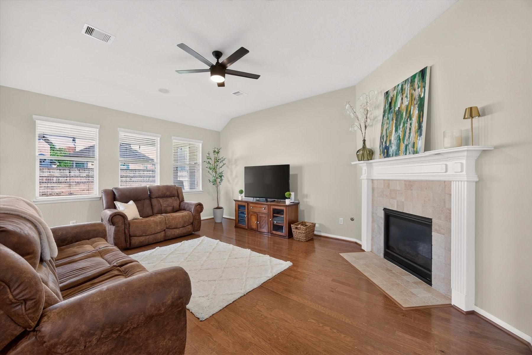  26303 Landover Hills Lane - 物件實景