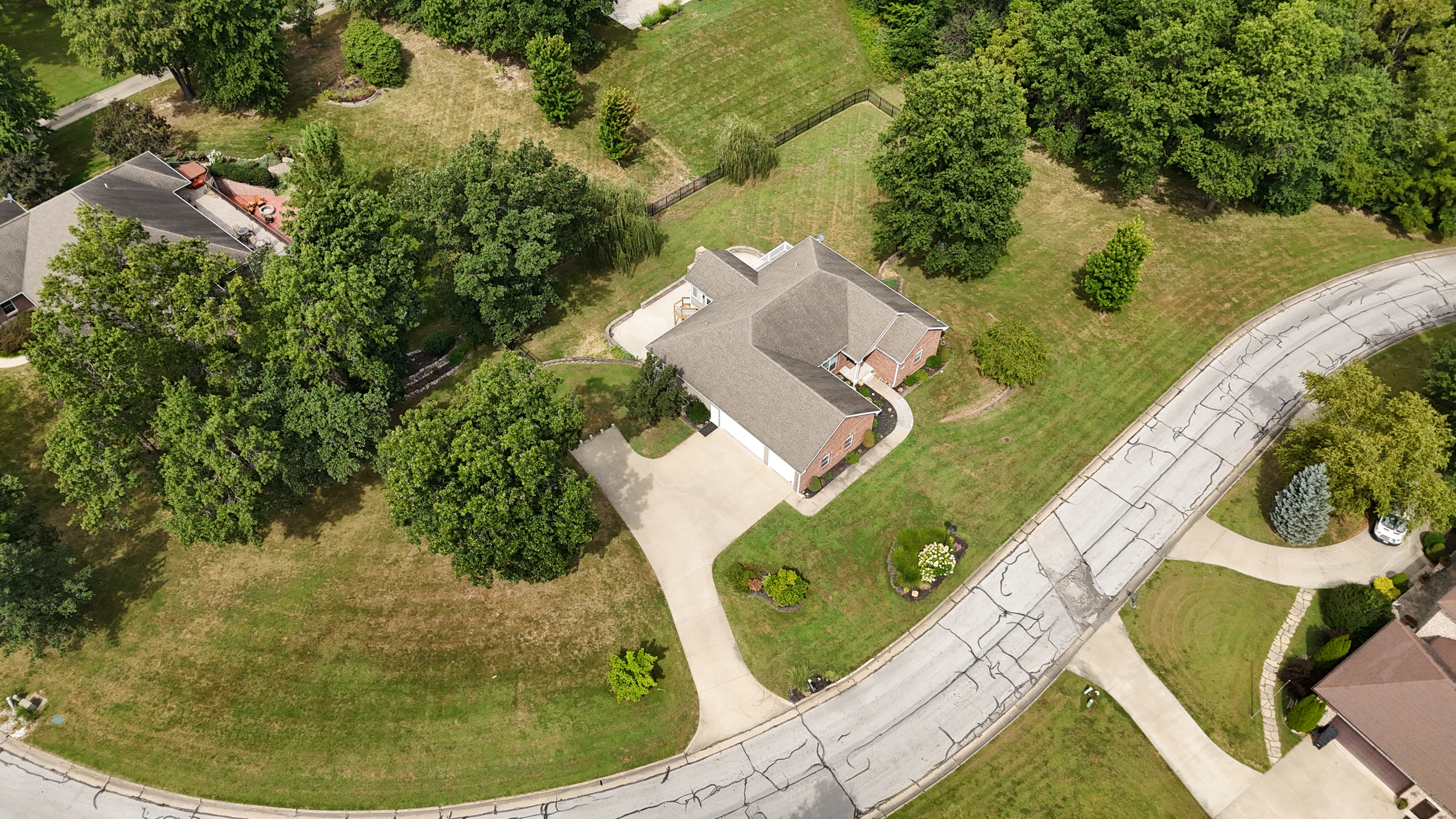 Moberly, Missouri, 65270, United States, 5 Bedrooms Bedrooms, ,Residential,For Sale,1928101