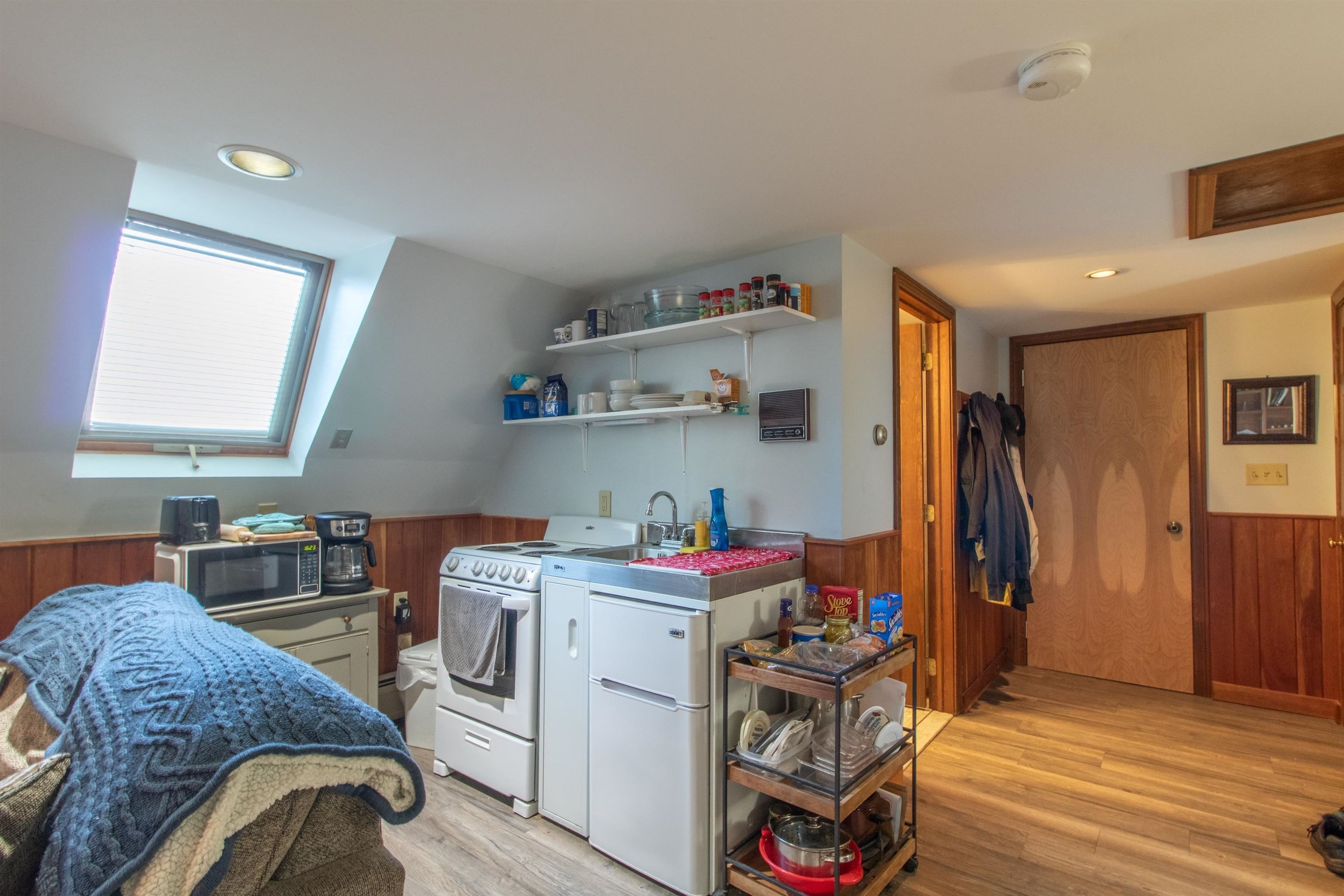 Lyndon, Vermont, 05851, United States, 3 Bedrooms Bedrooms, ,1 BathroomBathrooms,Residential,For Sale,1983968