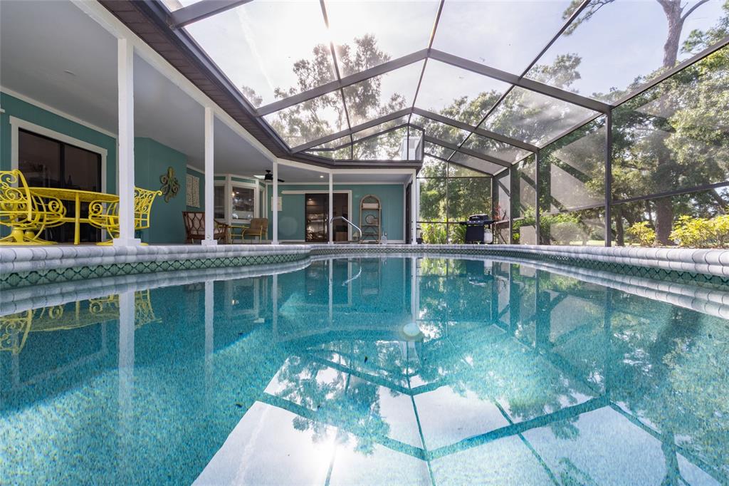 Sarasota, Florida, 34243, United States, 3 Bedrooms Bedrooms, ,4 BathroomsBathrooms,Residential,For Sale,1941793