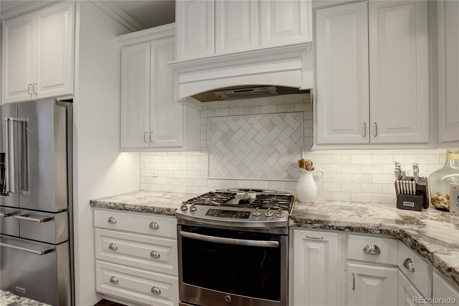 Henderson, Colorado, 80640, United States, 5 Bedrooms Bedrooms, ,3 BathroomsBathrooms,Residential,For Sale,2002056