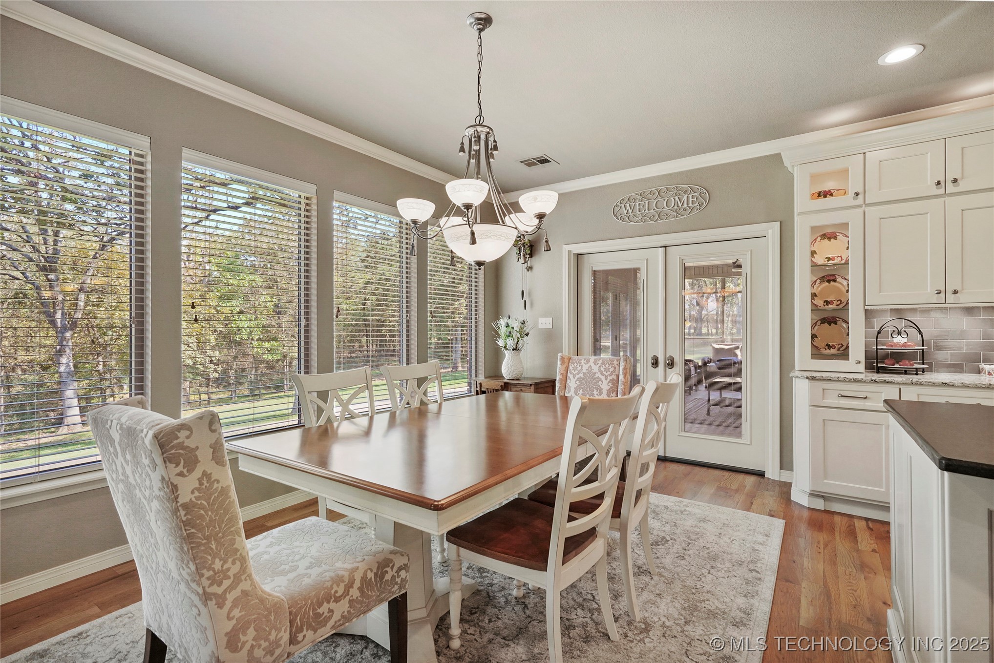 Catoosa, Oklahoma, 74015, United States, 3 Bedrooms Bedrooms, ,3 BathroomsBathrooms,Residential,For Sale,1987944