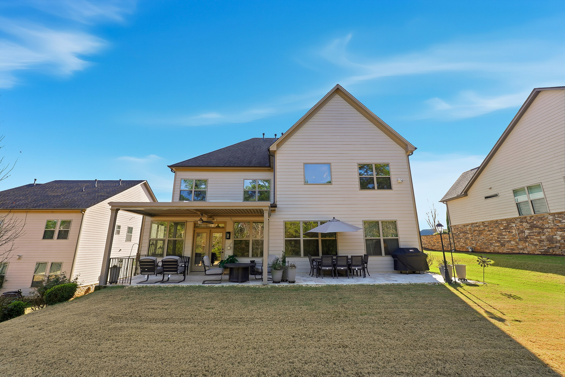  Stunning Like-new Modern Farmhouse - 物件實景